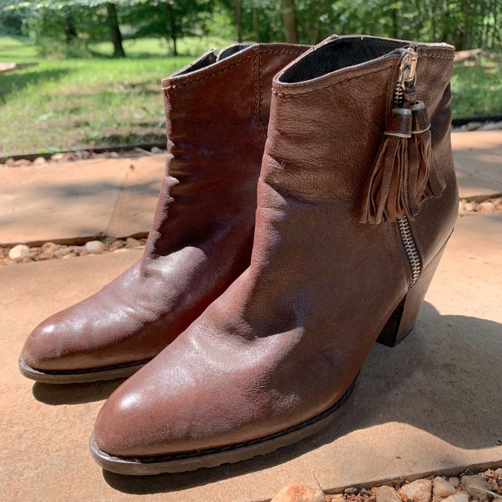 STUART WEITZMAN Prancing brown leather ankle boots 6.5♥️♥️